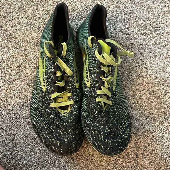 ⭐️ 4 for 20! Brooks Mach 19 edition track shoes green and black 8.5 - Picture 3 of 5